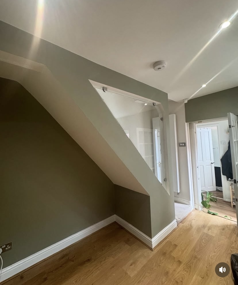 Painter and Decorator: Image 13